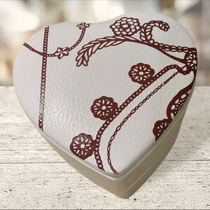 PANDORA Leather Heart-Shaped Jewelry Box with Floral Design